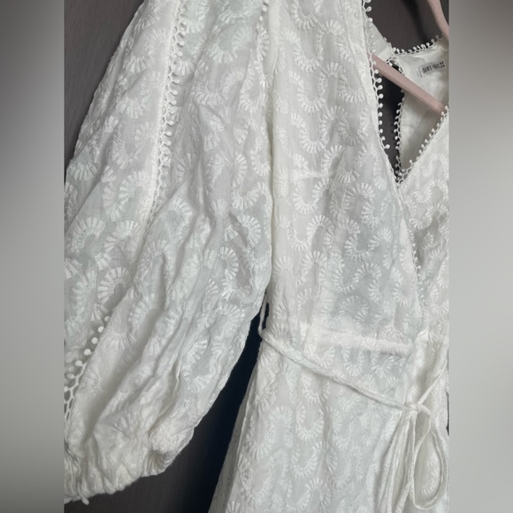 Showpo white dress size M - Picture 2 of 6